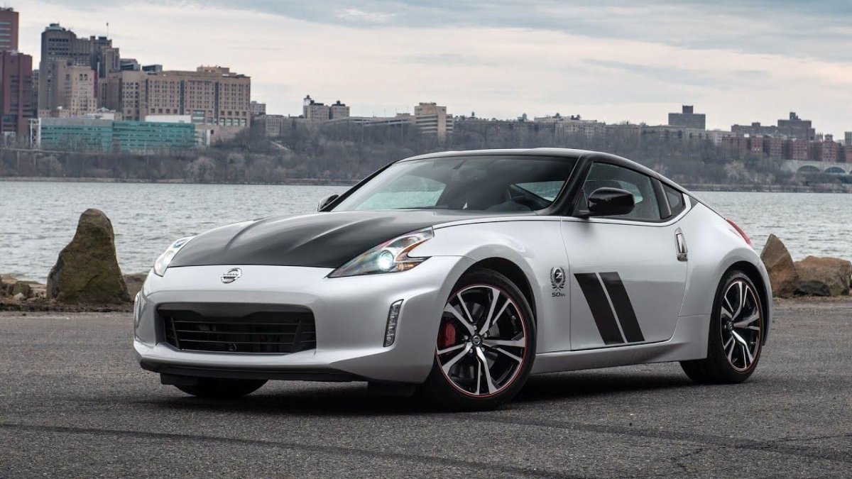Ниссан 370z 2020