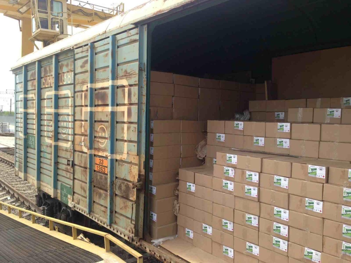 Разгрузка фуры 33 паллета