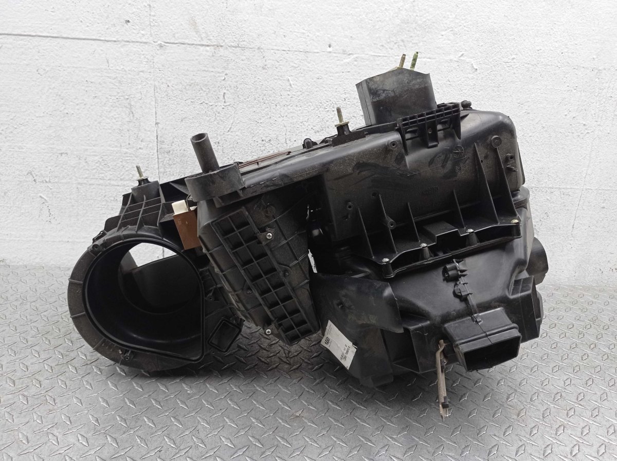 Разъем мотора отопителя Добло