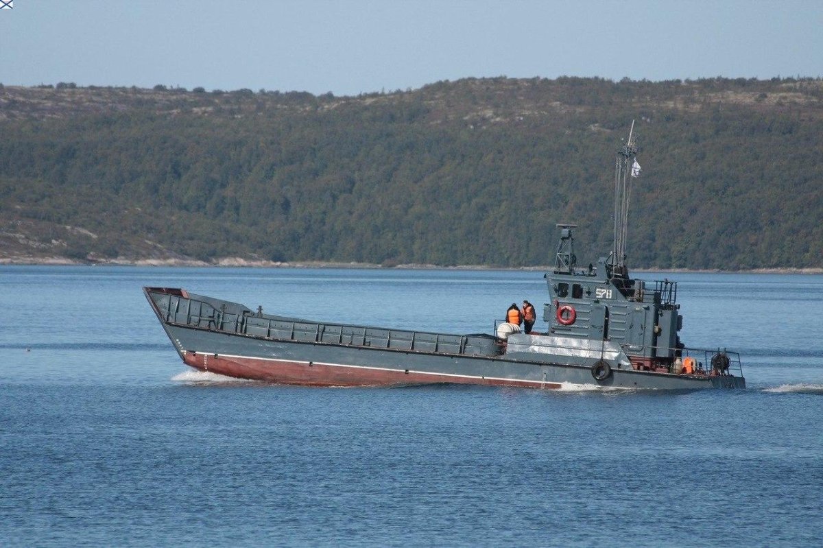 Баржа танковоз