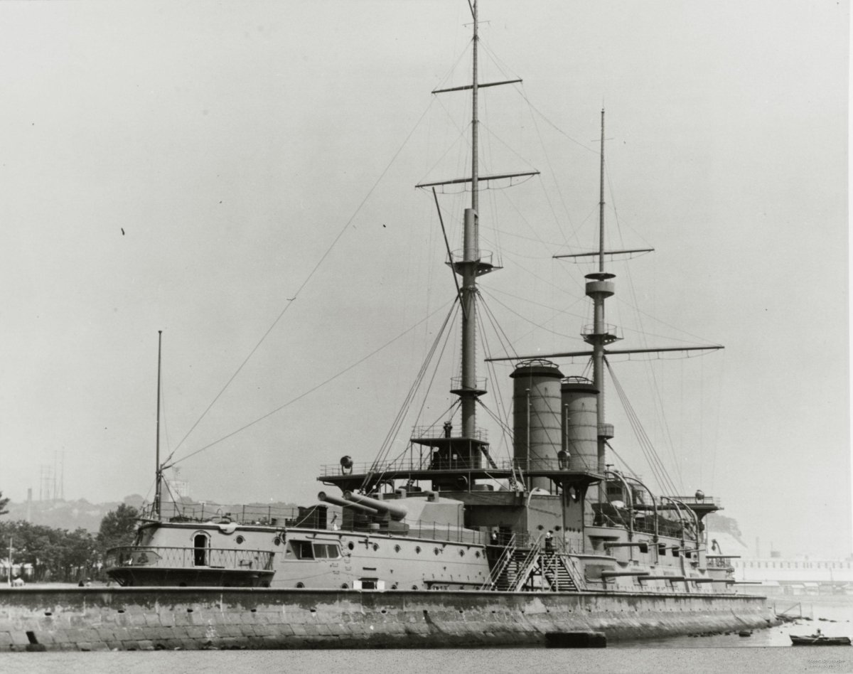 Микаса броненосец