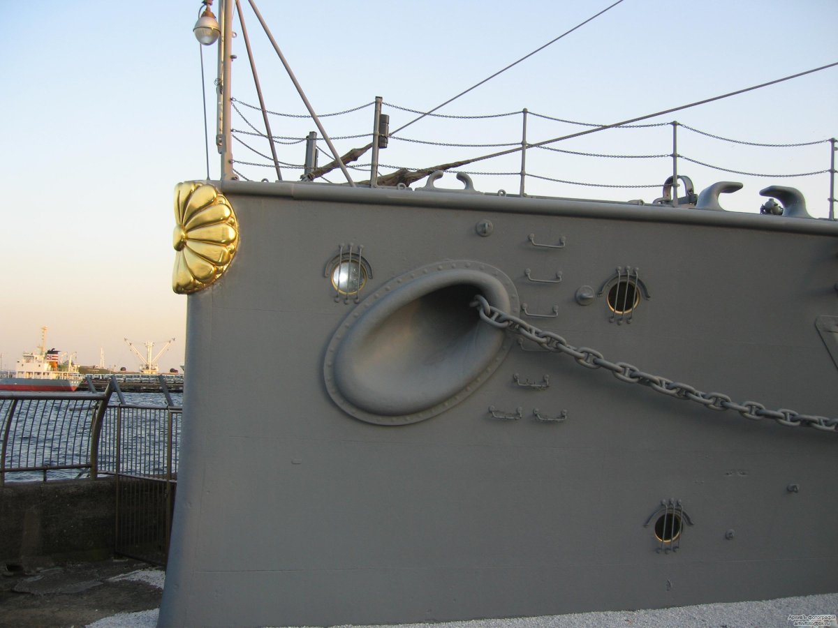 Хэйхатиро того и броненосец Микаса