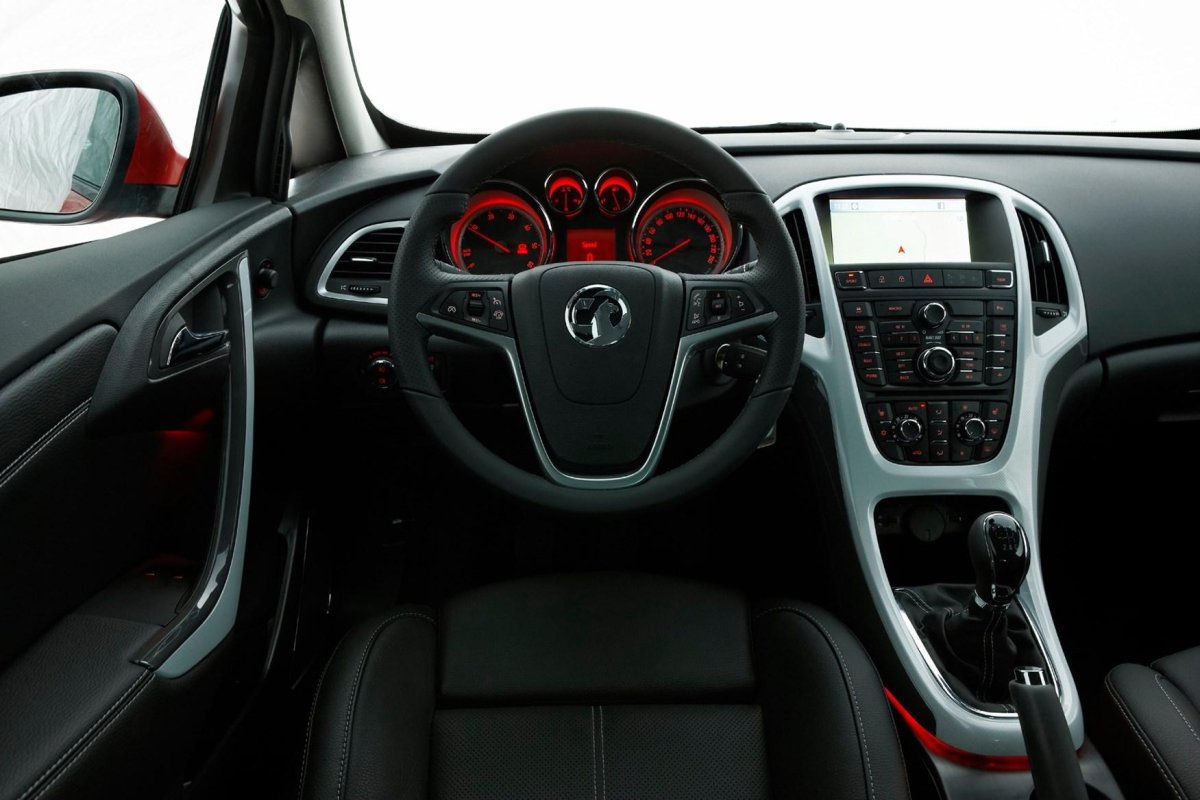 Opel Astra j 2012 салон