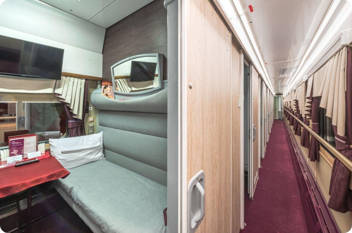 Поезд №53/54 «Гранд экспресс»