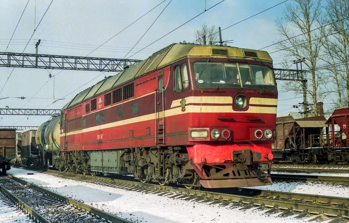Пассажирский тепловоз тэп70