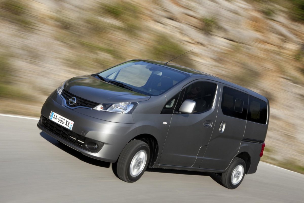 Nissan nv200