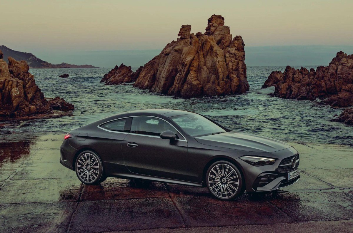 Mercedes e Coupe 2023