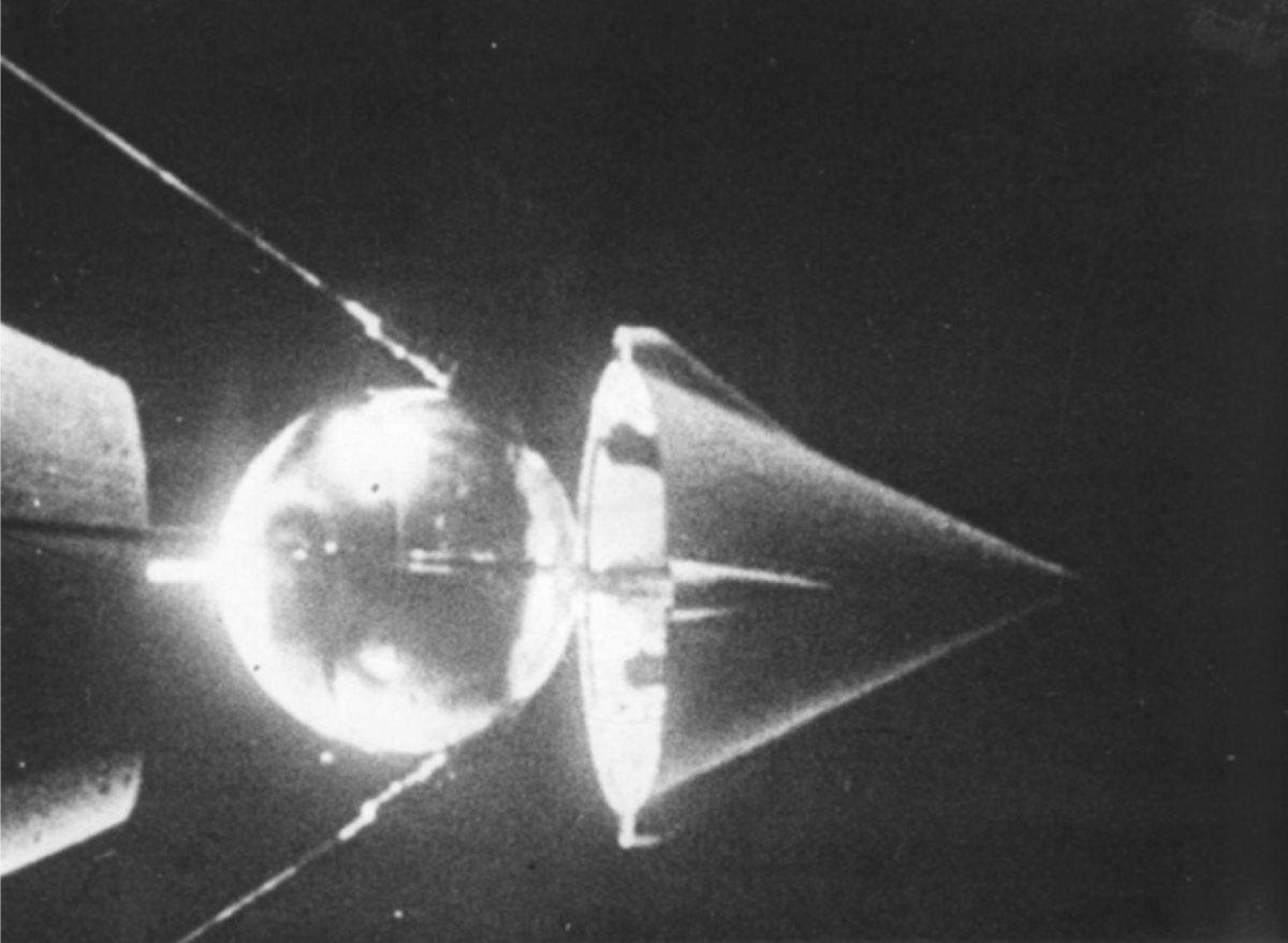 Первый искусственный Спутник земли 1957