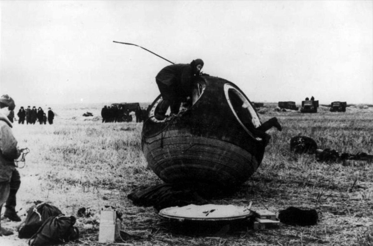 Восток 1 Юрия Гагарина после приземления