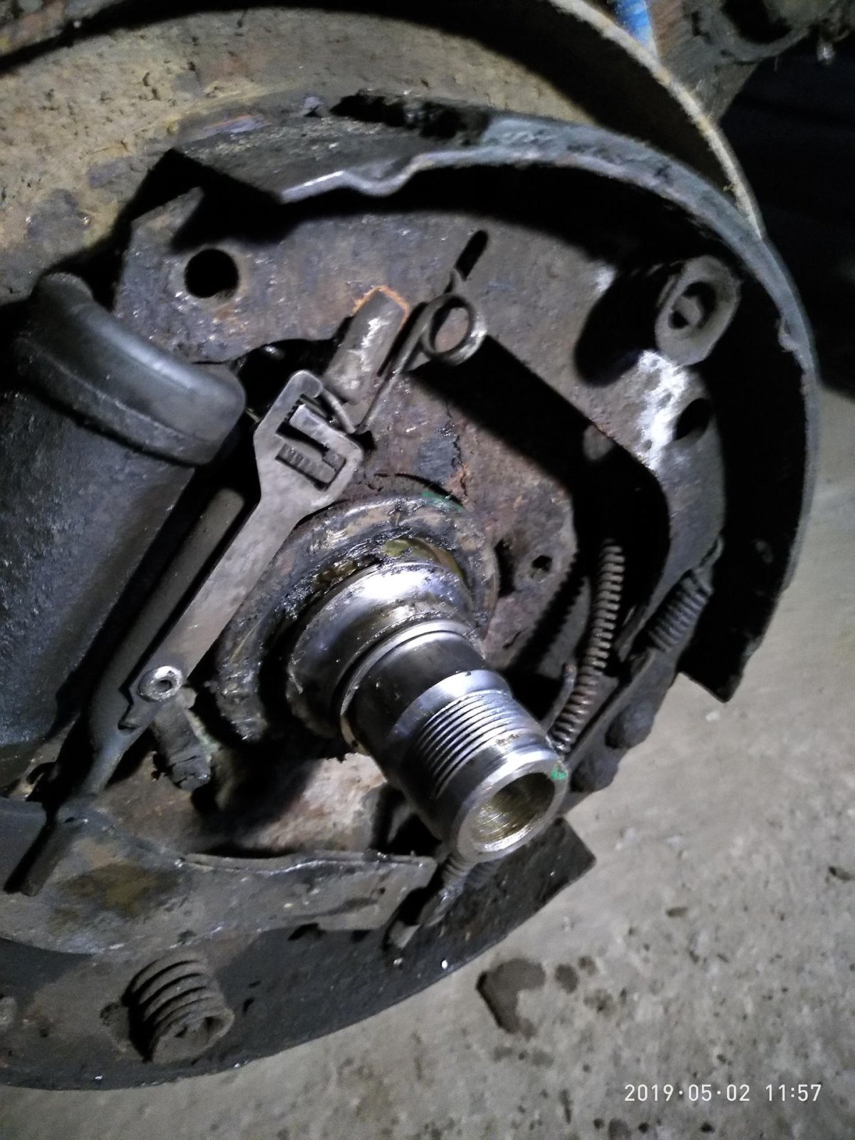 Задние тормозные колодки Саманд 1.8