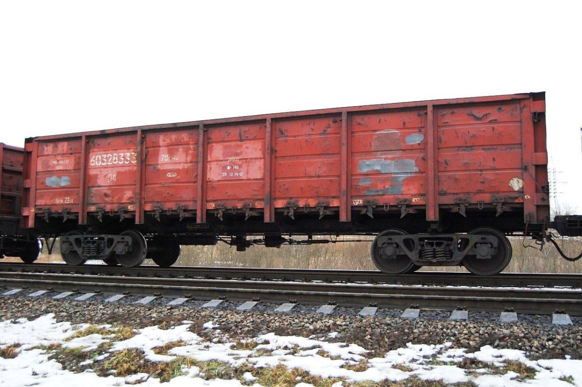 Четырехосный полувагон