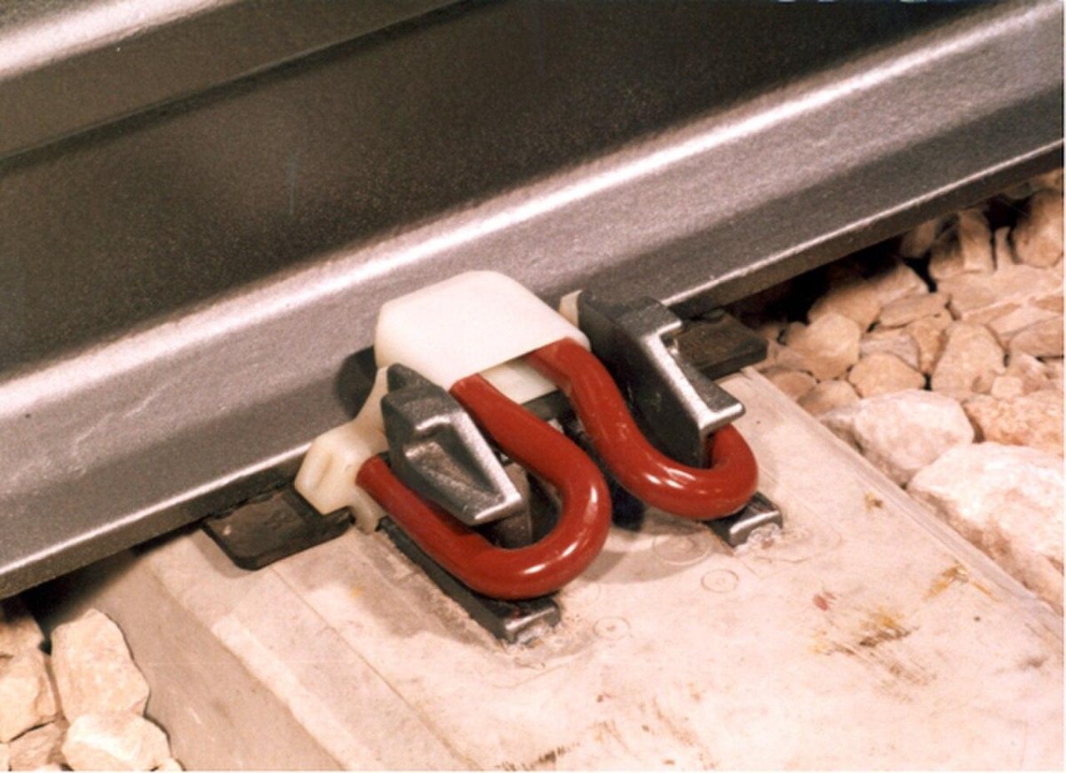 Скрепление Пандрол-350