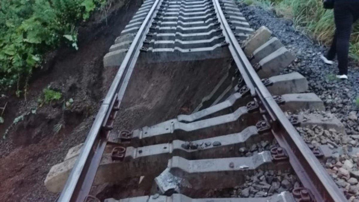 Железная дорога Холмск