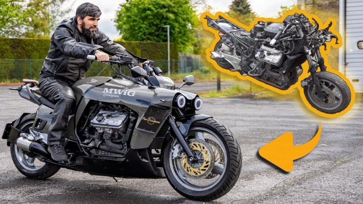 Мотоциклист на мотоцикле