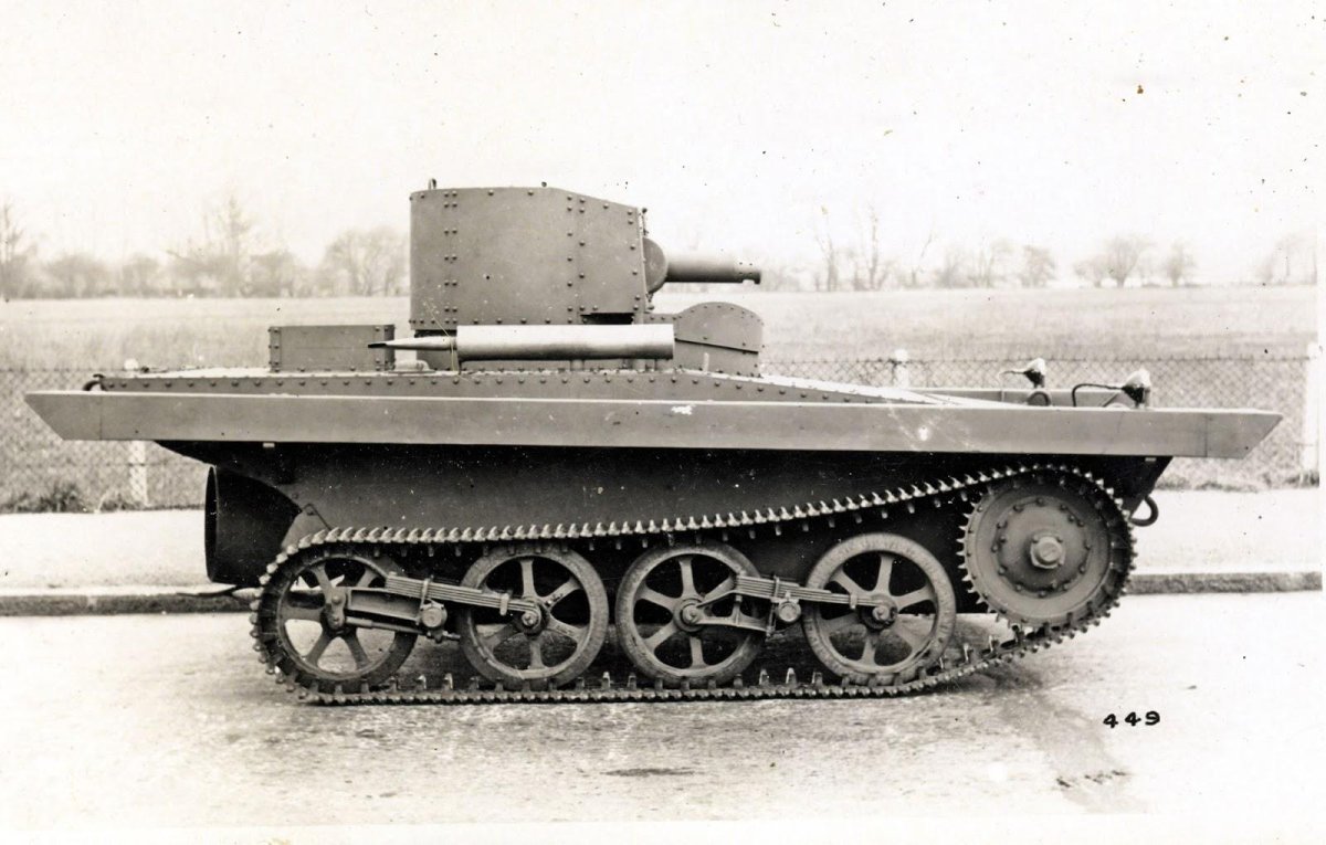 Плавающий танк Виккерс Карден Ллойд