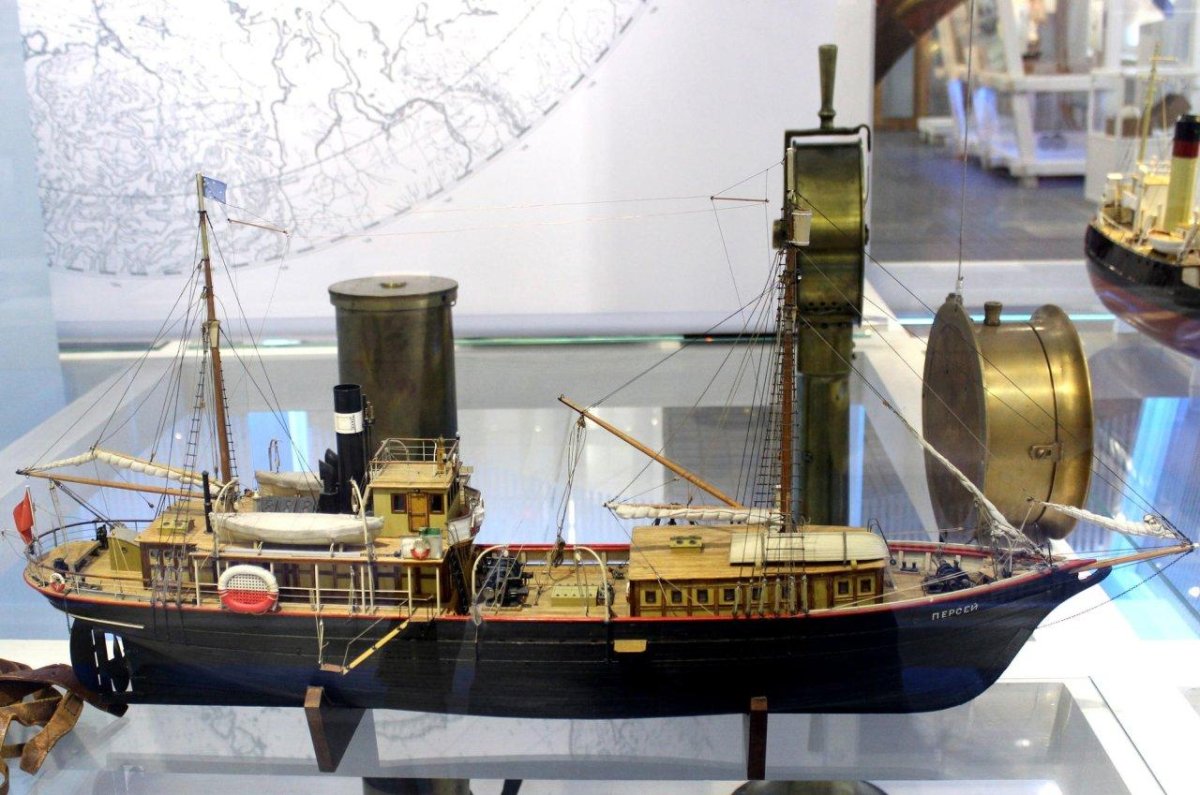 Научно исследовательское судно Персей