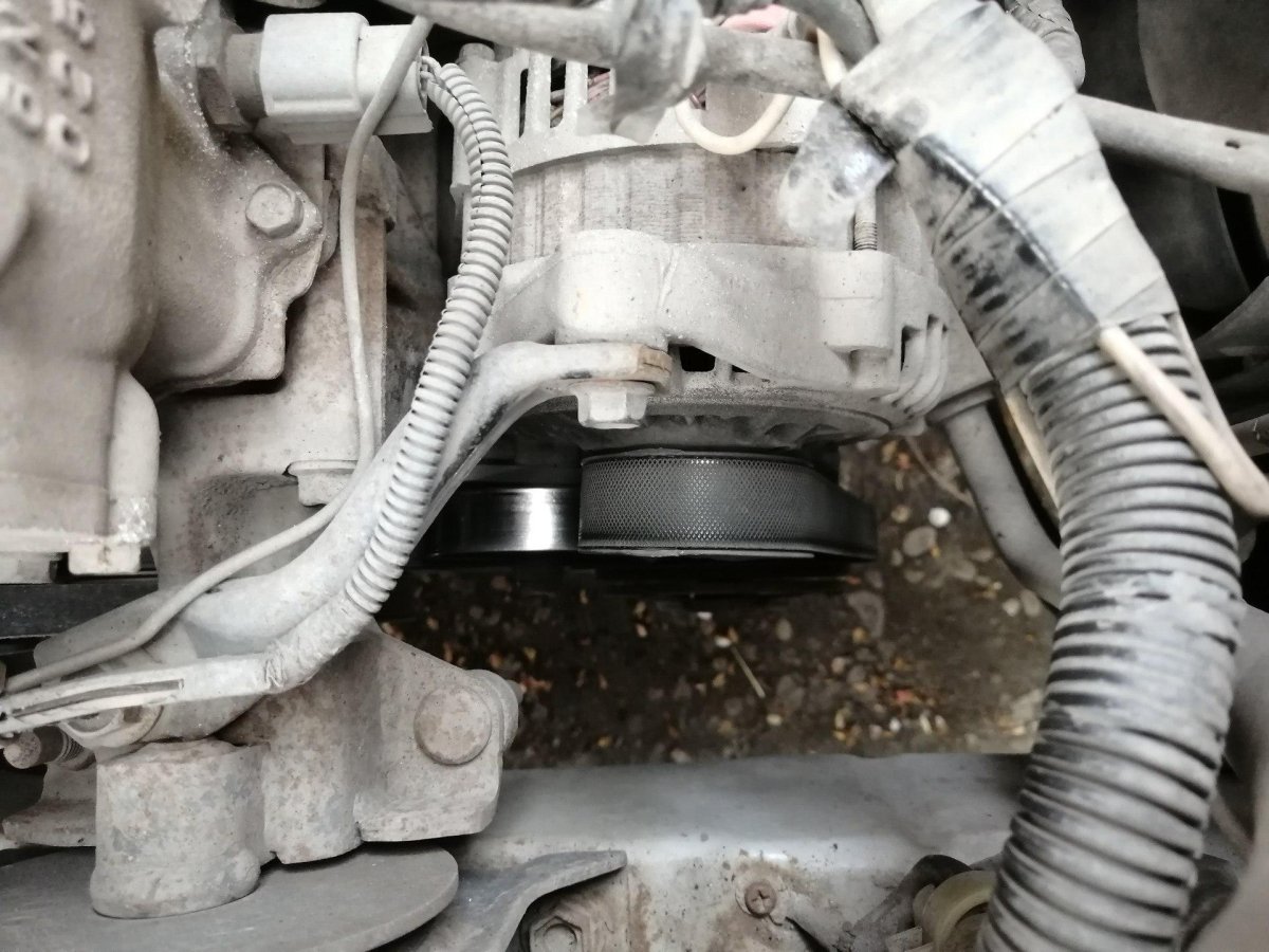 Ролик ремня генератора Nissan Almera n16