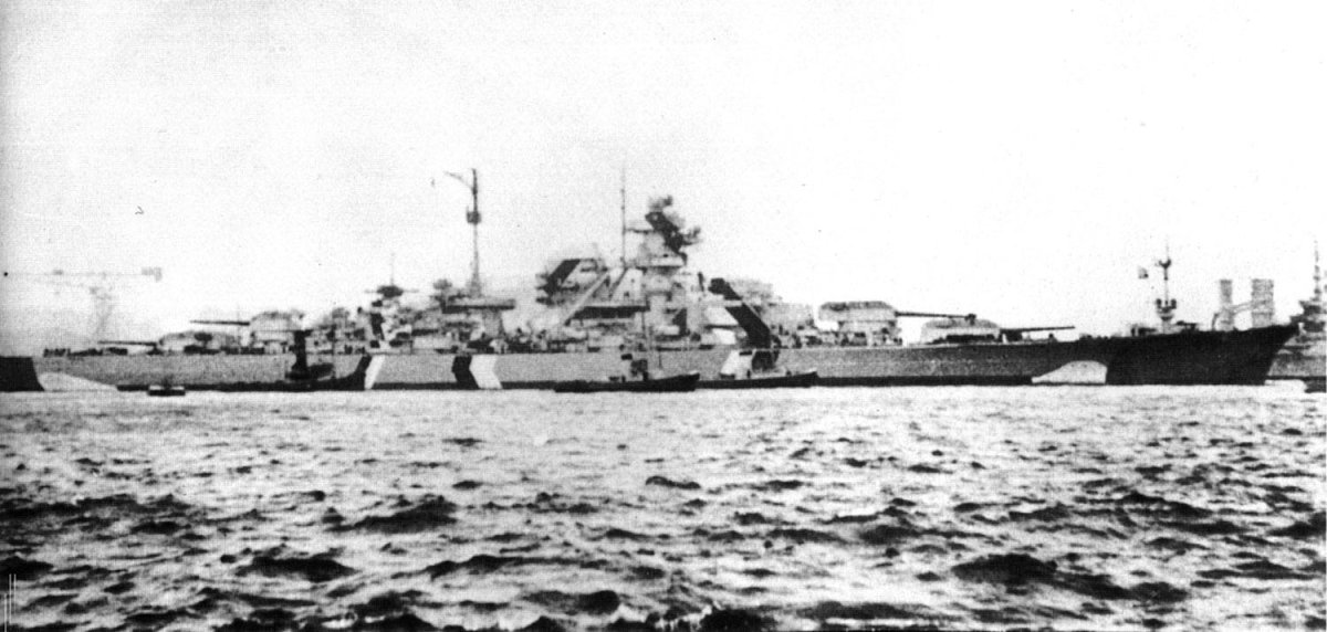 Линкор бисмарк фото