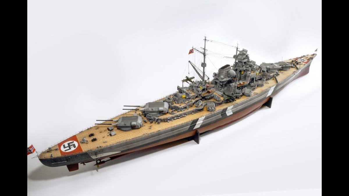 Немецкий корабль бисмарк