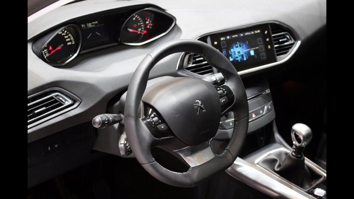 Peugeot 308 SW салон