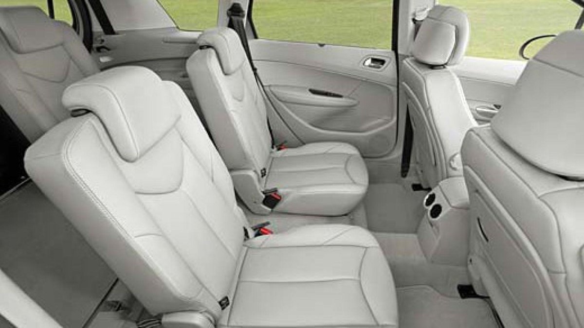 Peugeot 308 SW салон