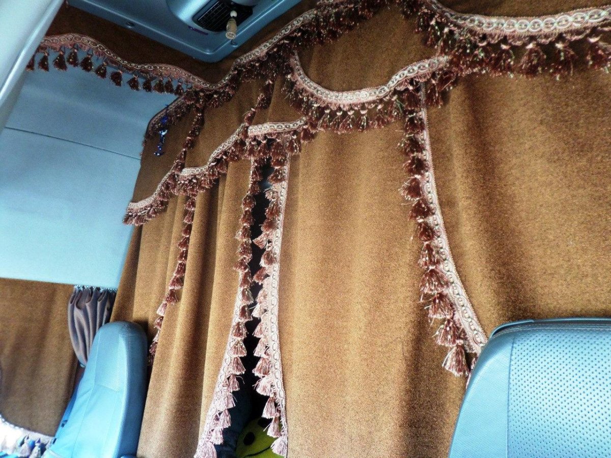 КАМАЗ 5490 шторки в кабину