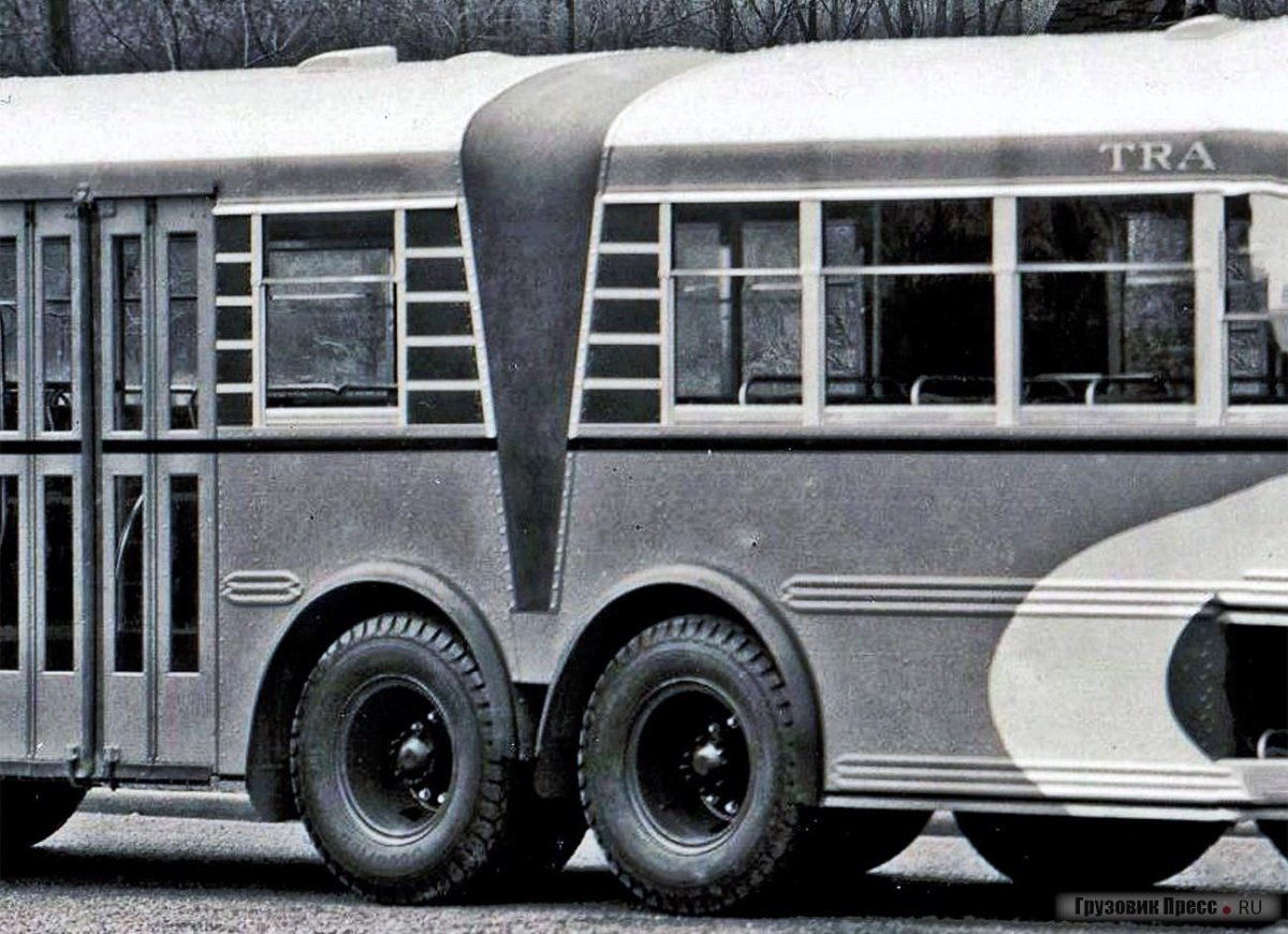 ЛИАЗ 677 сочлененный