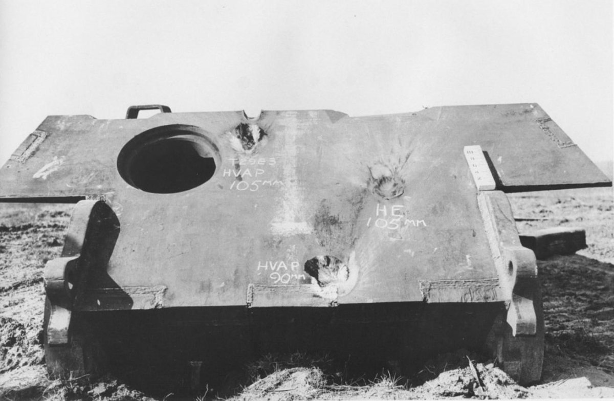 Пробитая броня танка тигр