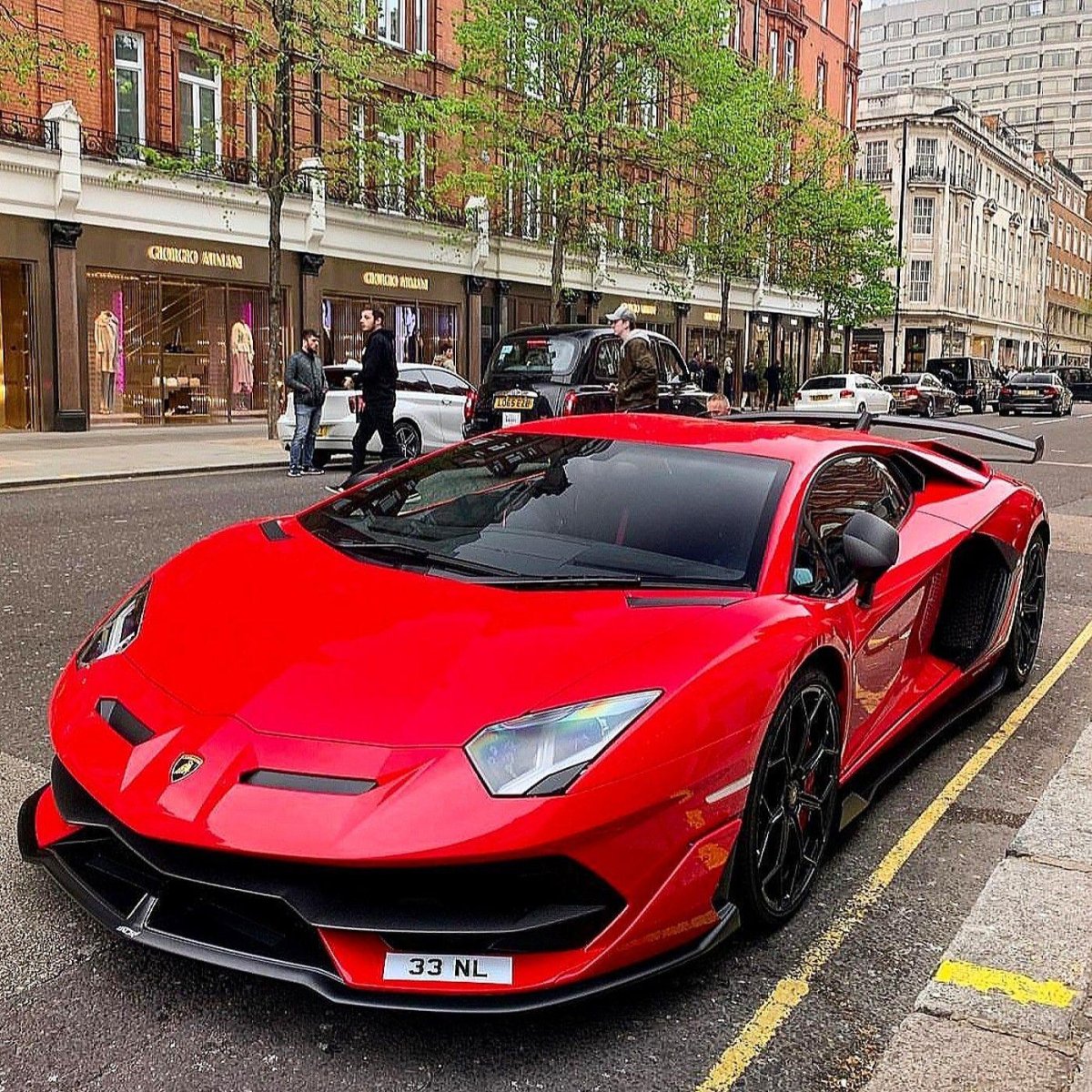 Ламборджини авентадор