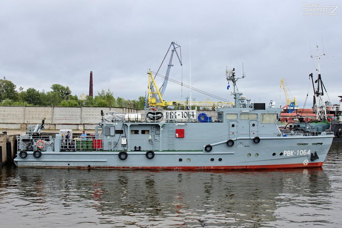 Рейдовый водолазный катер 23040