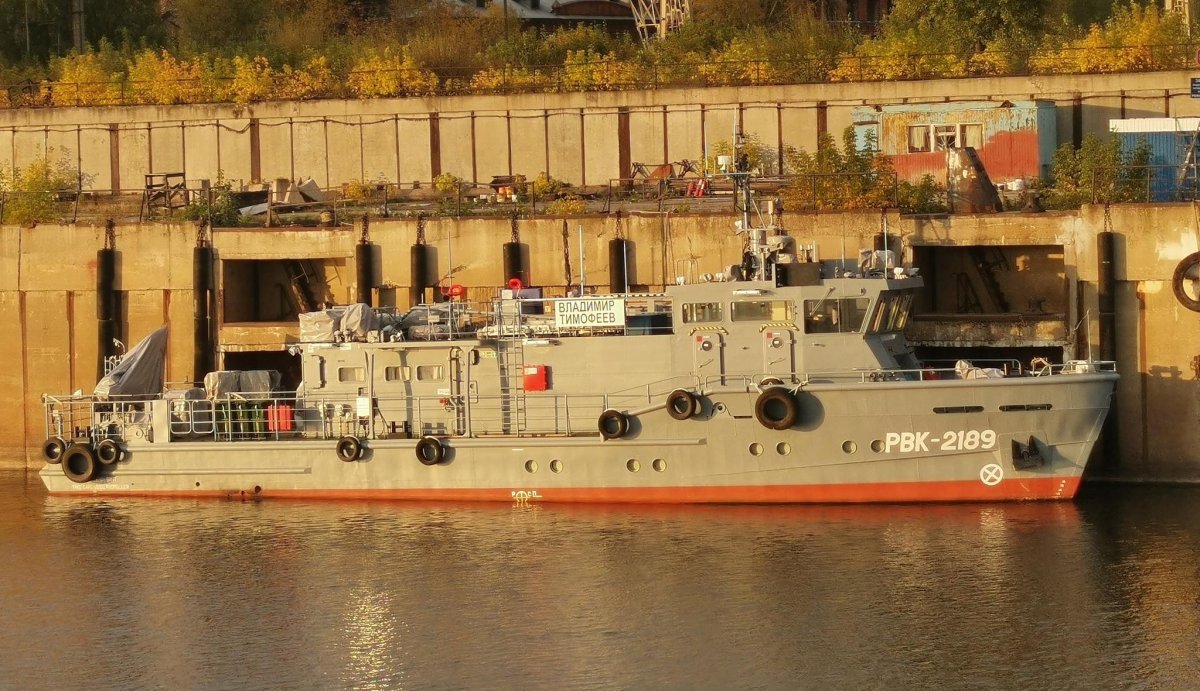 Водолазный катер 23040