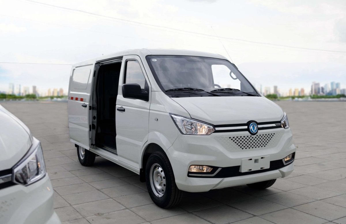 Dongfeng em26