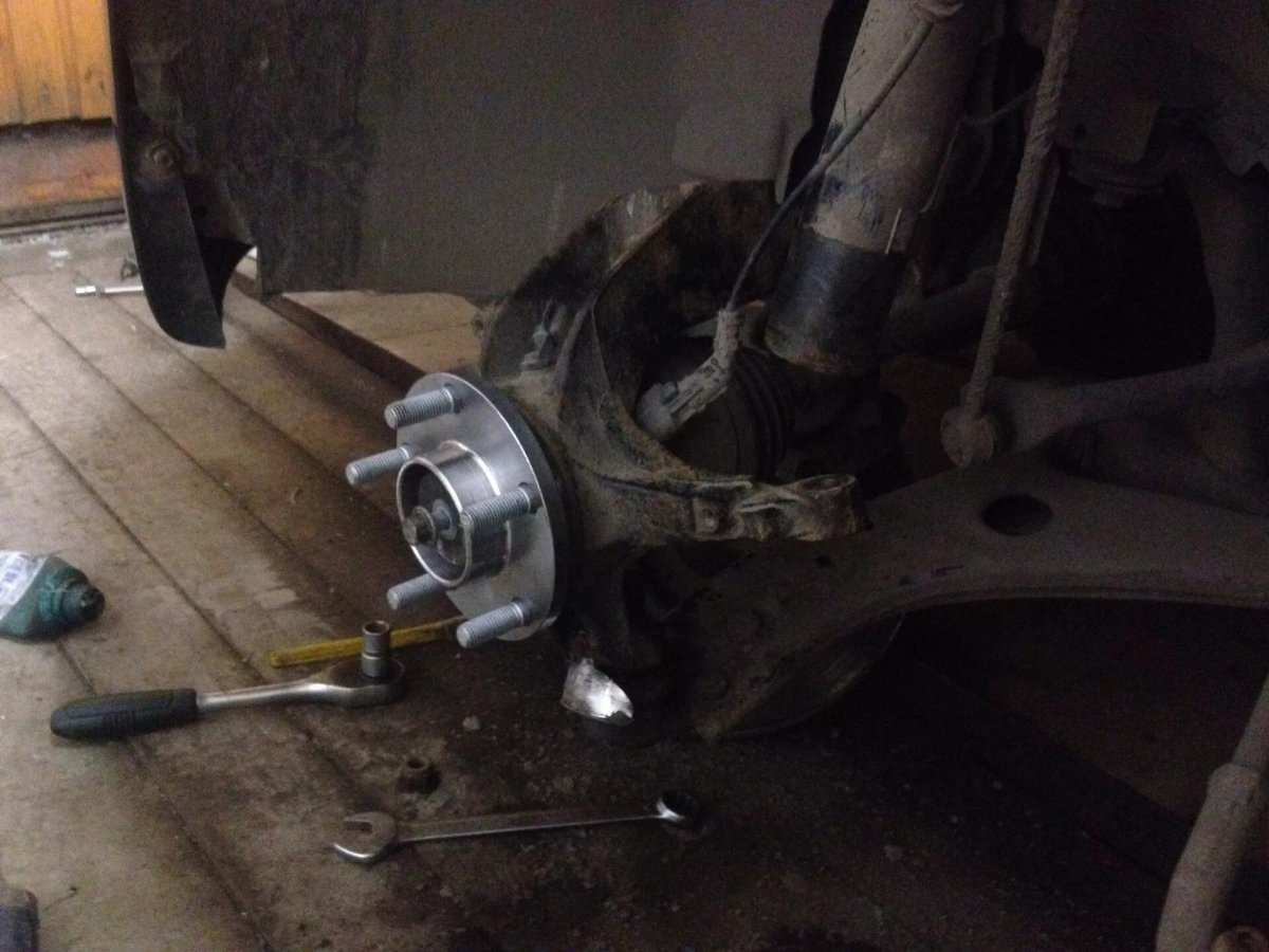 Подшипник на ступицу передняя с АБС на Ford Focus 2