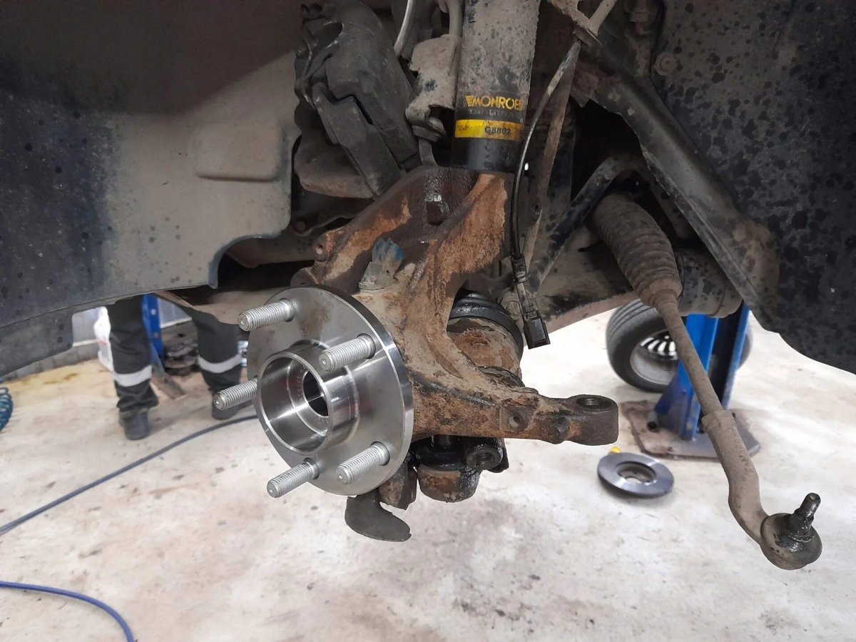 Ступичный подшипник Форд фокус 3