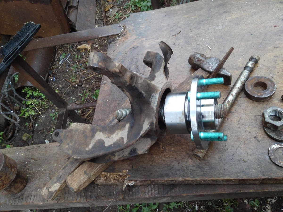 Ступица Форд фокус 2