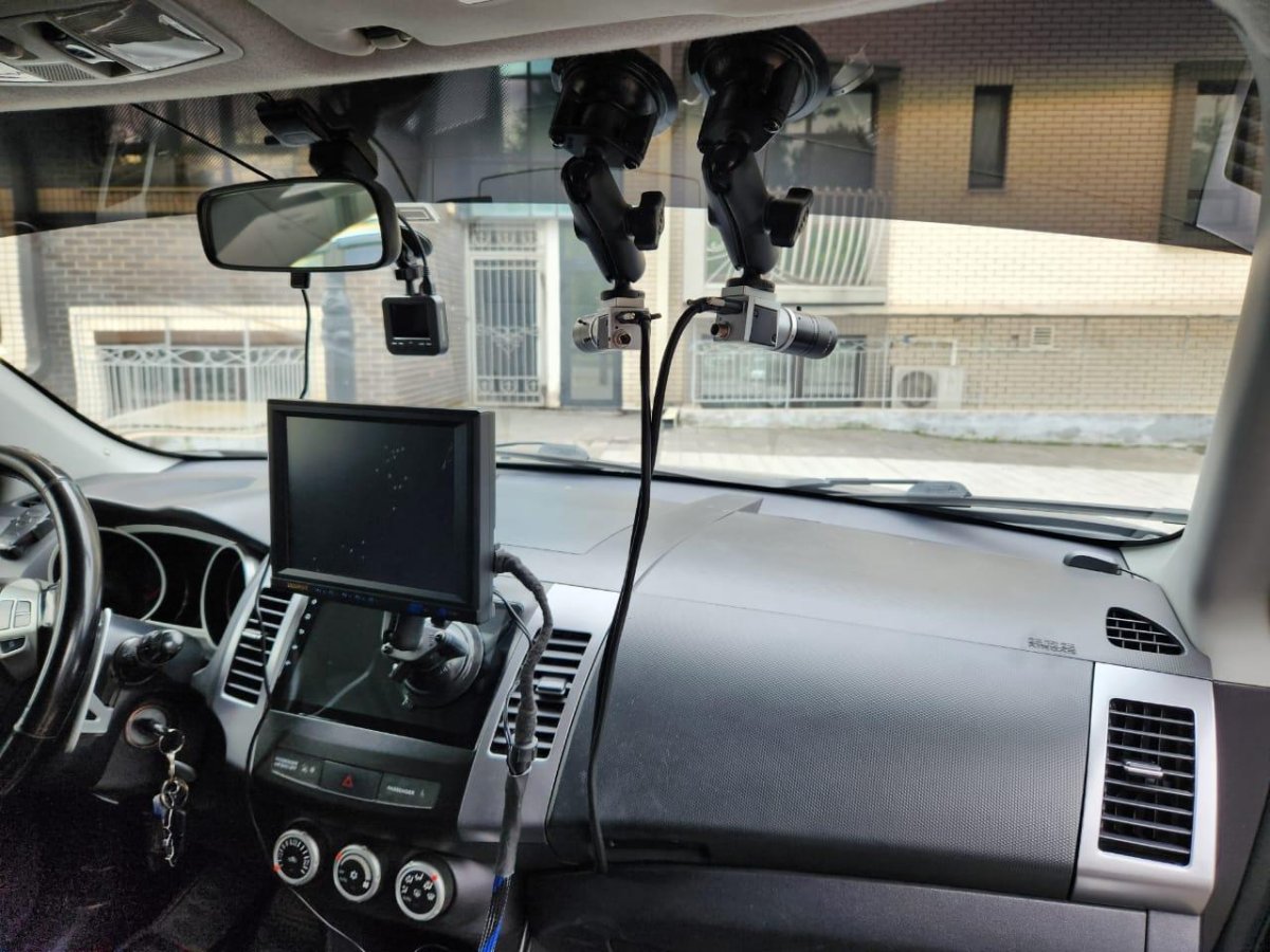 Камера на балкон для наблюдения за автомобилем