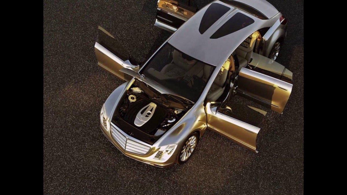 Mercedes-Benz f700
