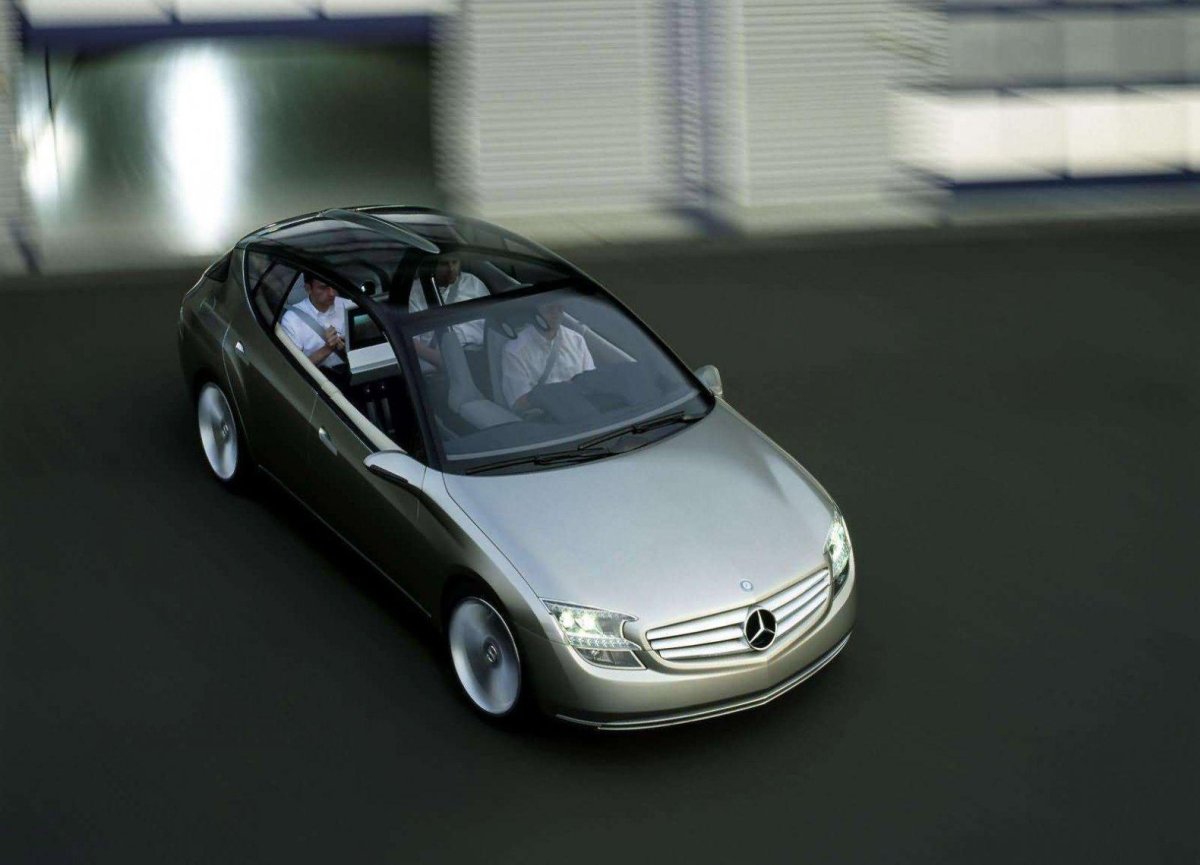 Mercedes-Benz f500 Mind