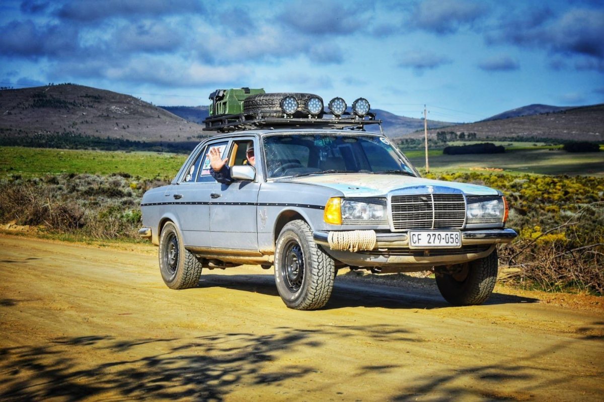 Мерседес 123