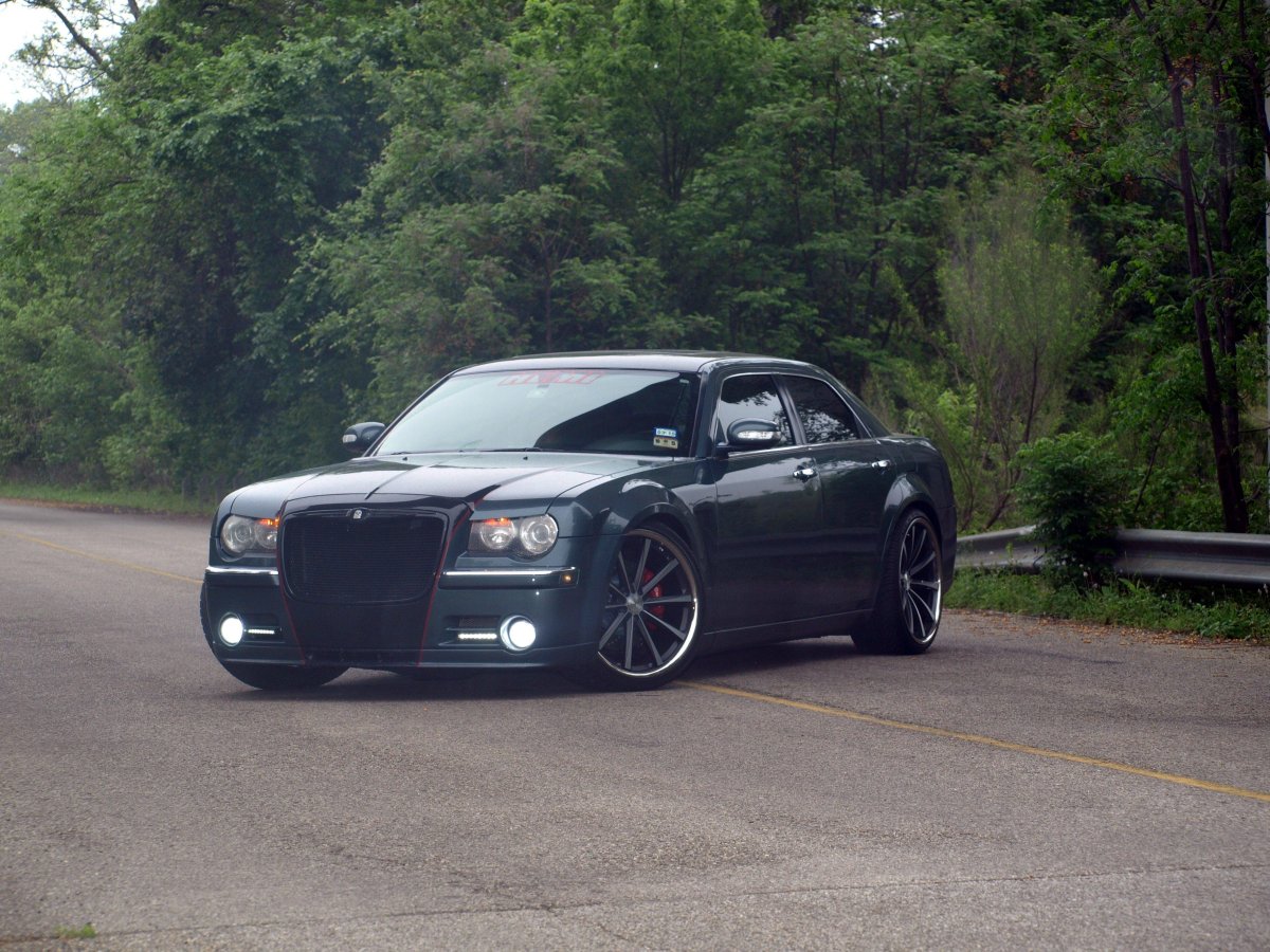 Крайслер 300с срт8