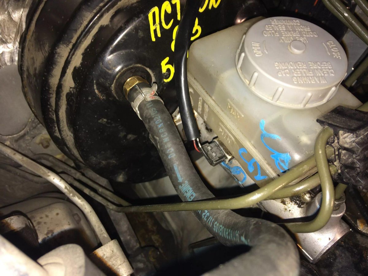 Вакуумный усилитель Паджеро 2