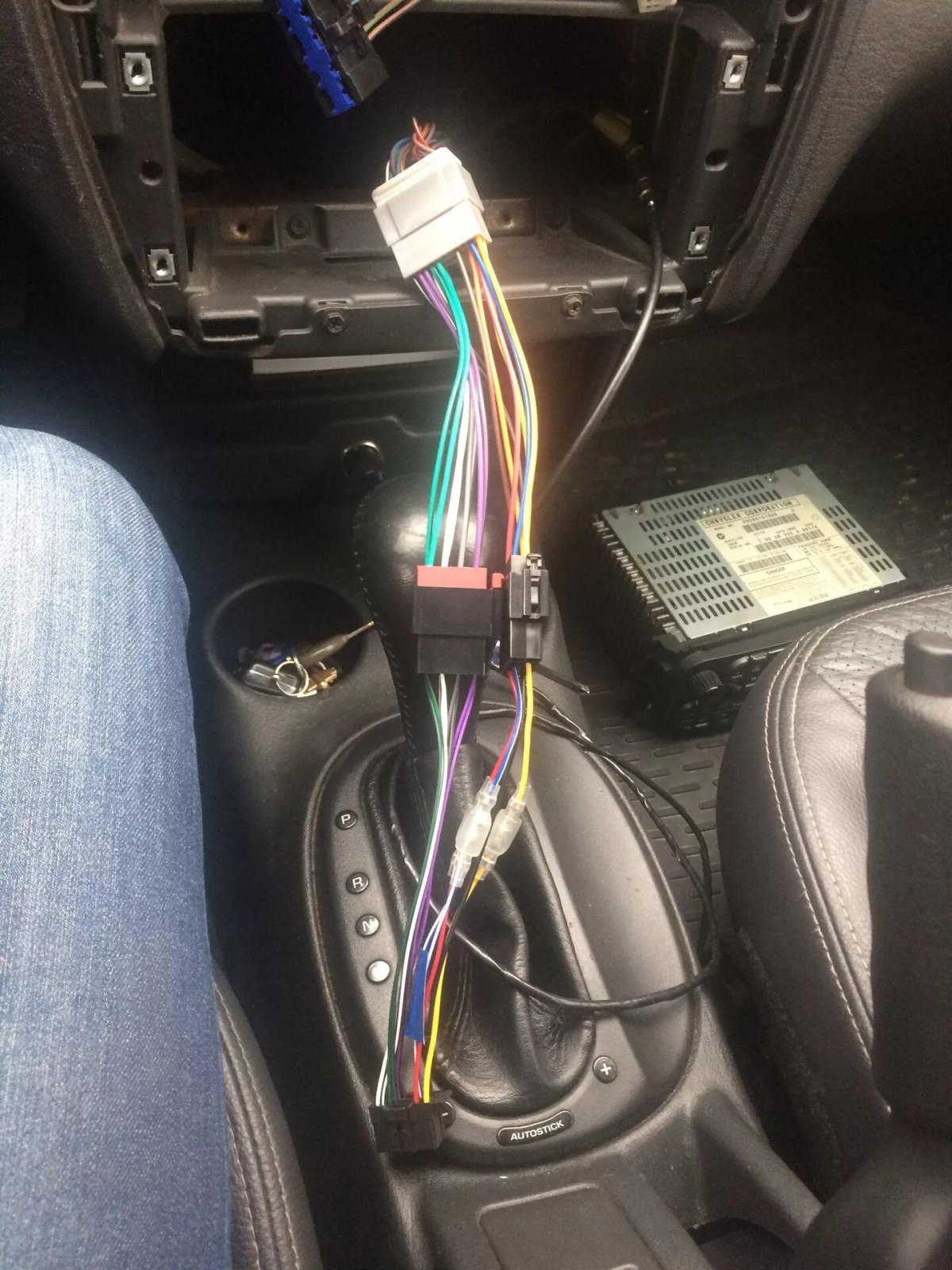 Разъем магнитолы Волга Сайбер