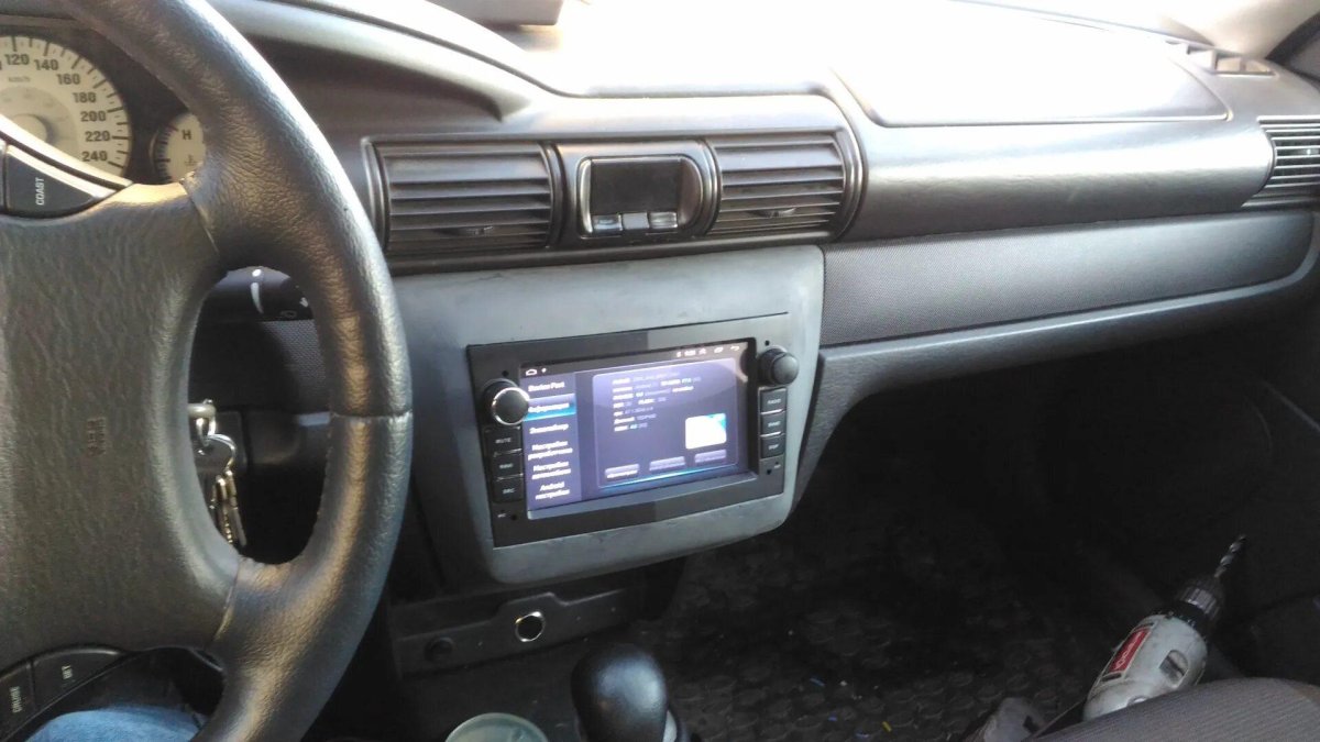 Штатный усилитель Волга Сайбер