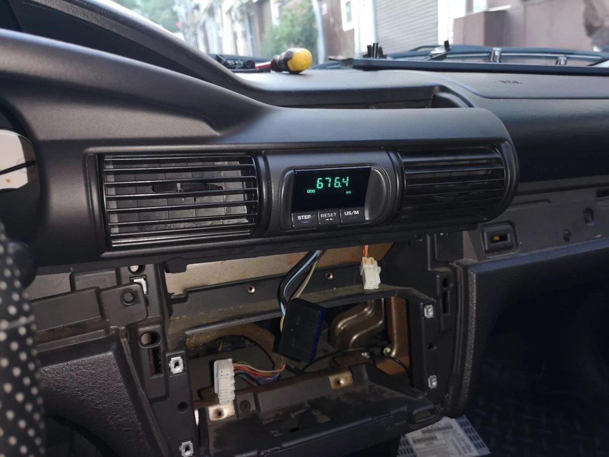 2 Дин магнитола в Волгу Сайбер