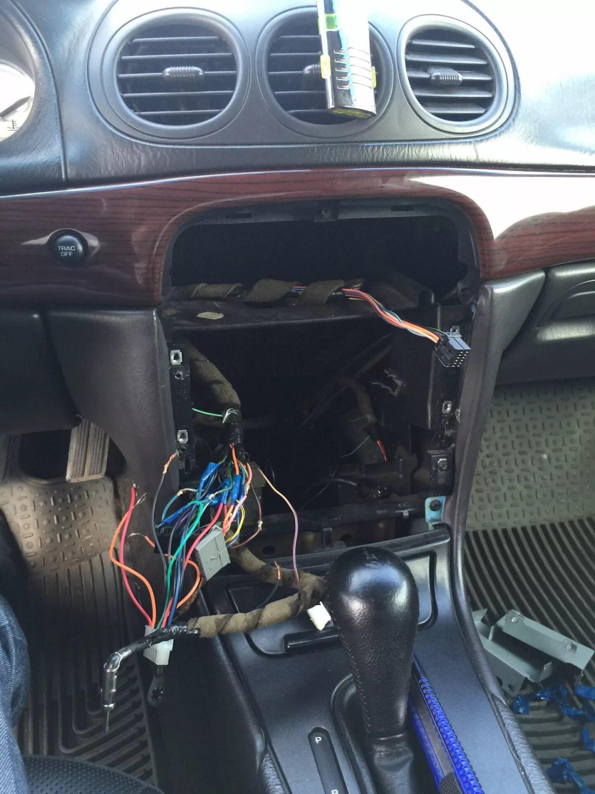 Магнитола Chrysler 300m