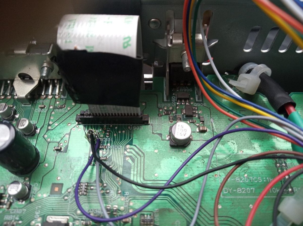 Штатная магнитола Волга Сайбер