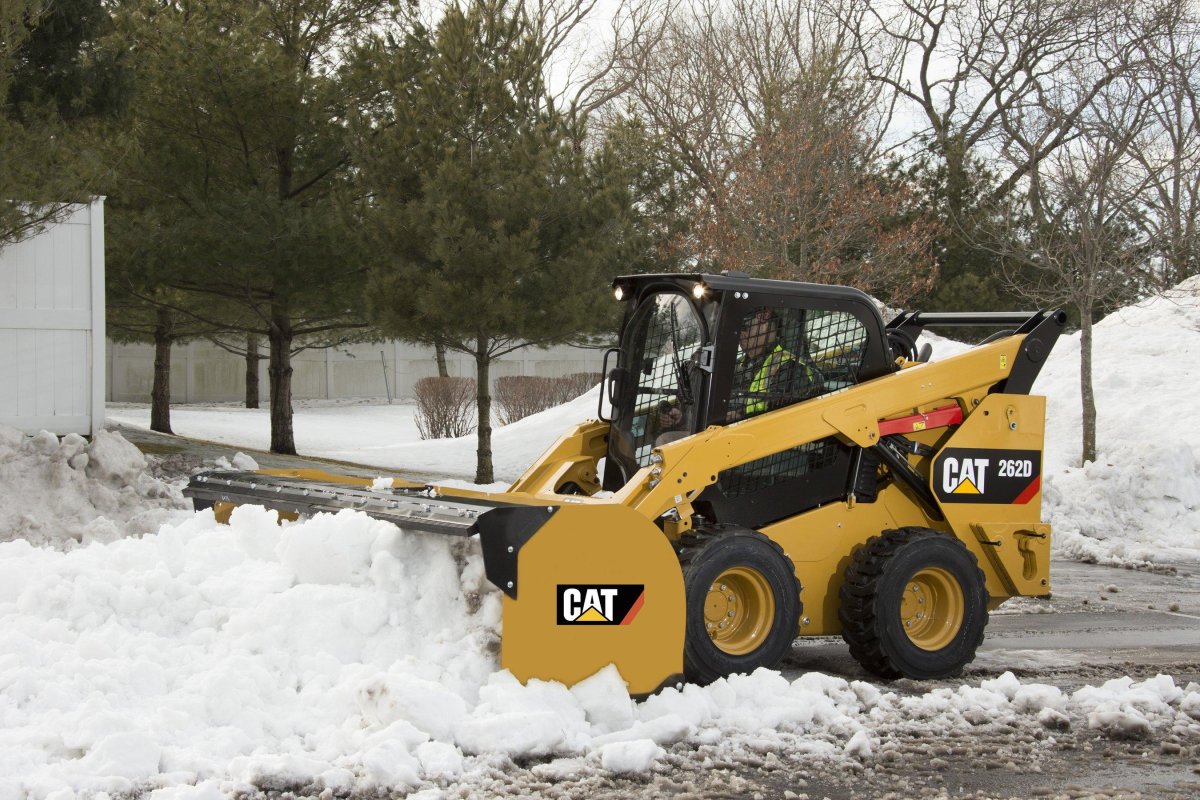 Катерпиллер снегоуборочный