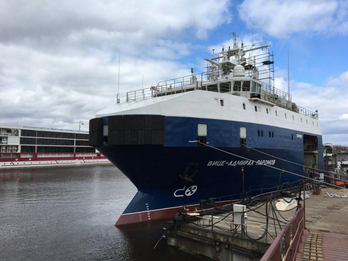 Вице-Адмирал паромов танкер