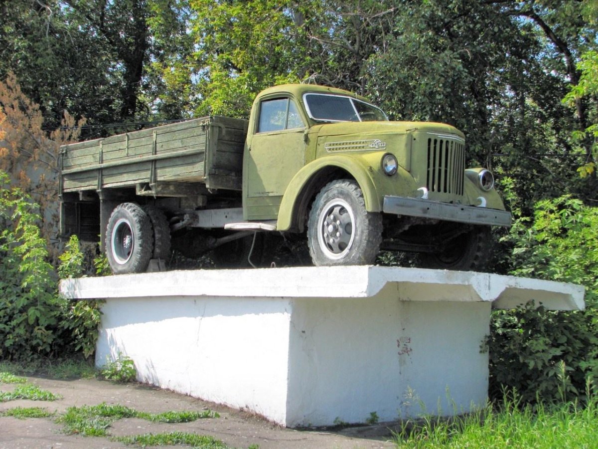 ЗИС 355 Уралец