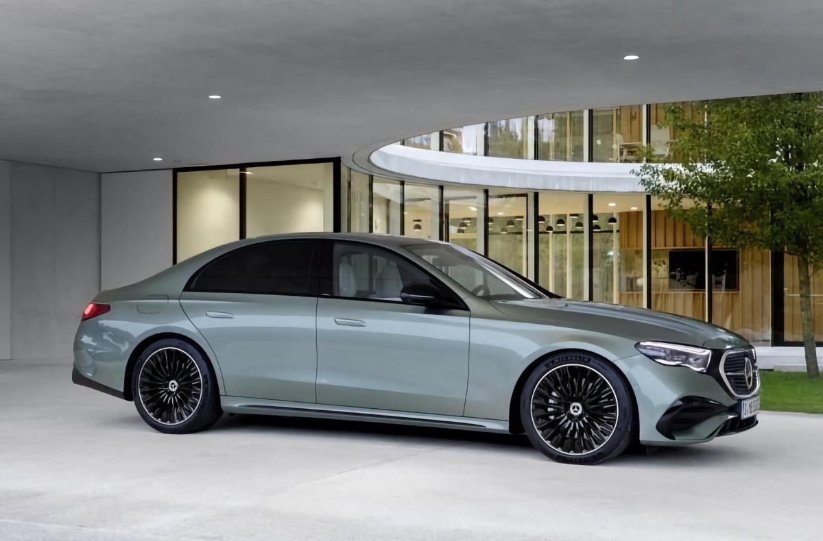 Mercedes Benz e class 2024